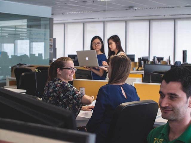 25 Creative Employee Appreciation Ideas For Large Companies